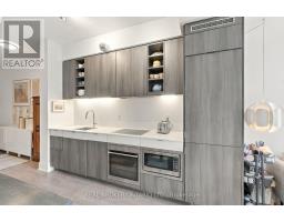 2004 - 101 Erskine Avenue, Toronto, ON M4P0C5 Photo 6