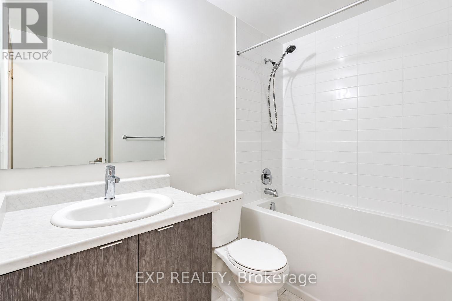 101- 120 Canon jackson Drive, Toronto, ON photo 14