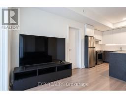 101 - 120 Canon Jackson Drive, Toronto, ON M6M0B8 Photo 9
