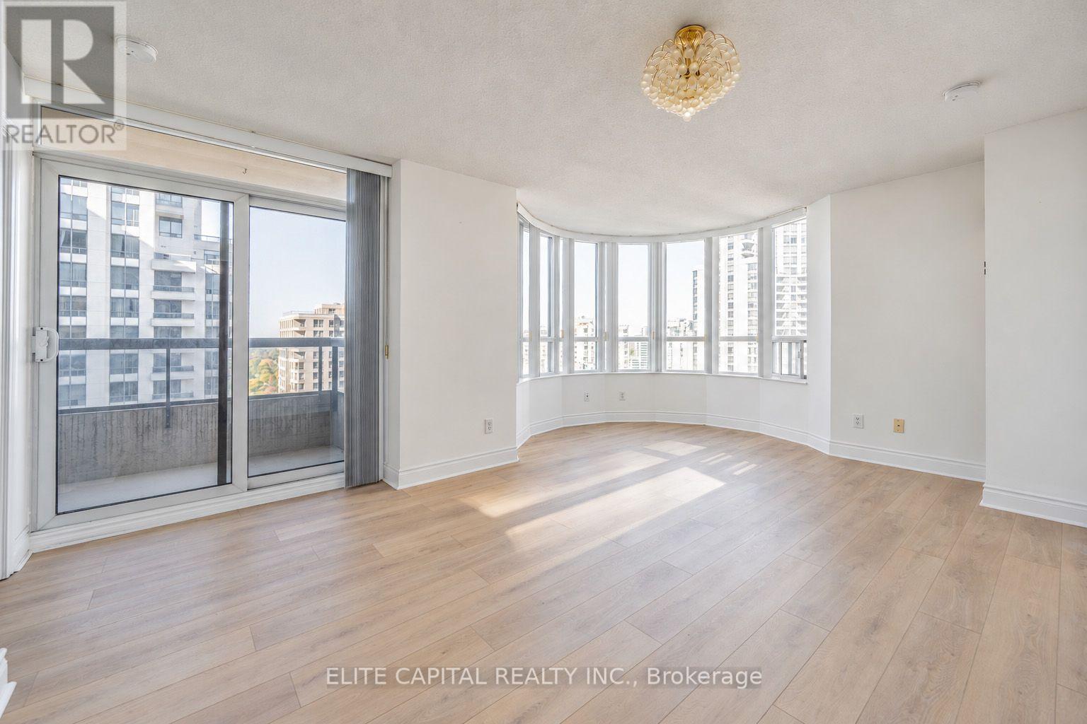 15 Northtown Unit 2018 photo 2