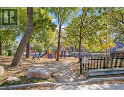 2001 Dundas Street W, Toronto, ON M6R1W7 Photo 33