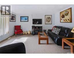 Living room - 38 30th Street E, Prince Albert, SK S6V1Y9 Photo 8