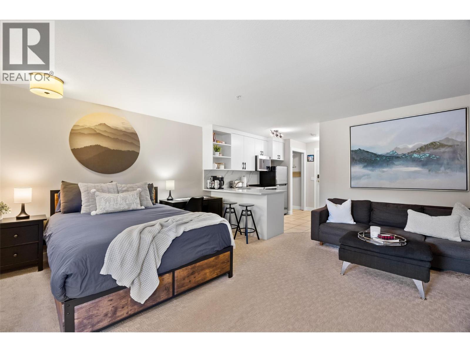 #46 3320 VILLAGE Place - 5