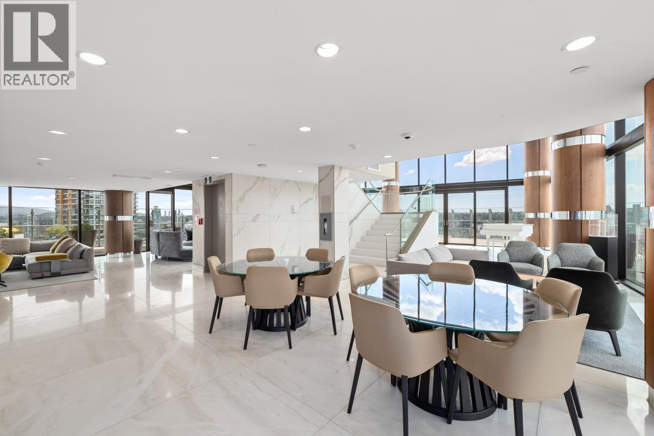 306 89 NELSON STREET, Vancouver - Image 1