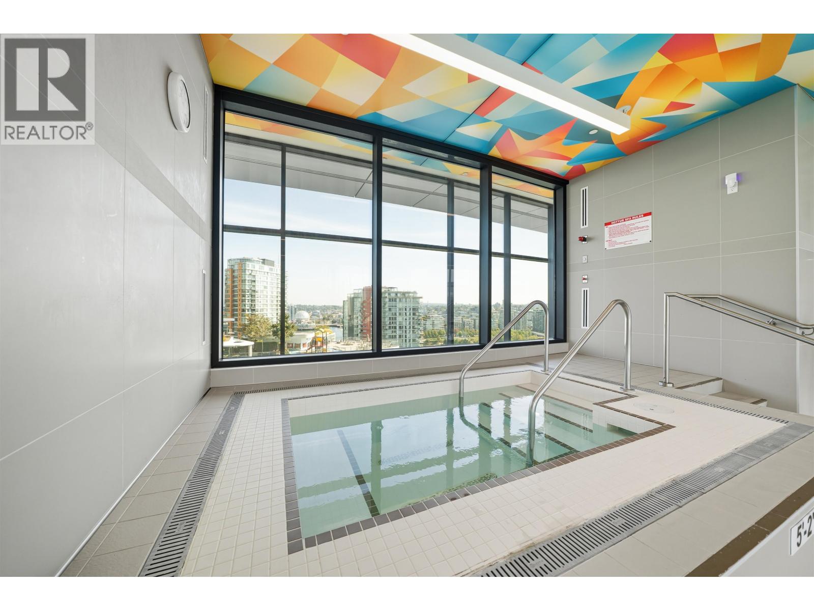 306 89 NELSON STREET, Vancouver - Image 1