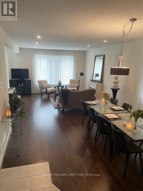 1558 NOAH BEND, London North (North I) — photo 7
