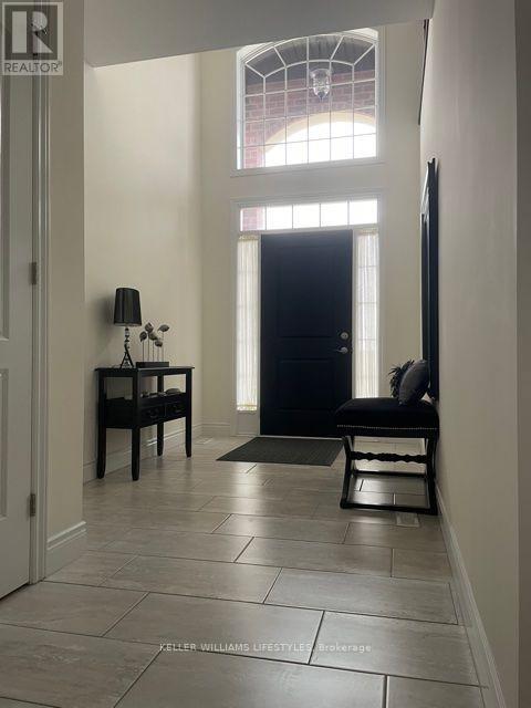 1558 NOAH BEND, London North (North I) — photo 8