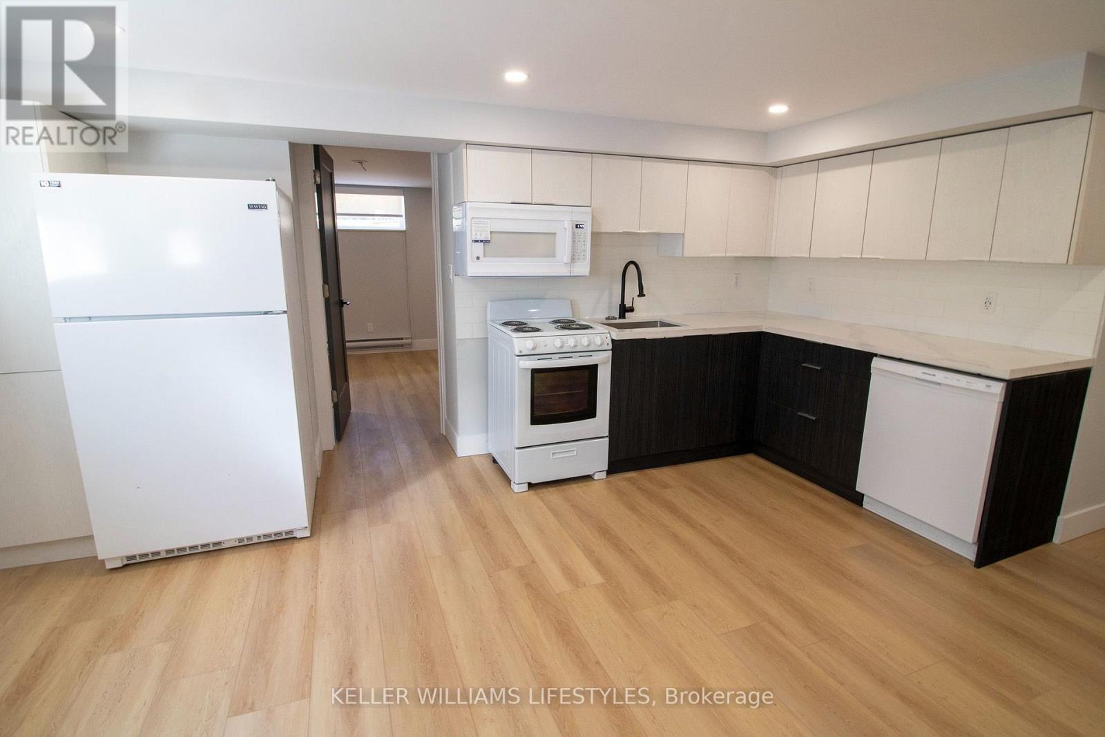 LOWER - 179 BURNSIDE DRIVE, London East (East I) — photo 10