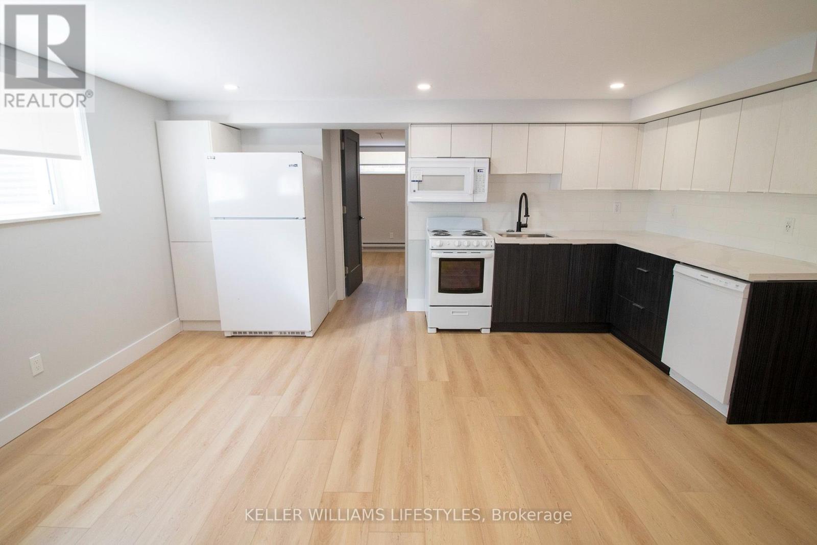 LOWER - 179 BURNSIDE DRIVE, London East (East I) — photo 11
