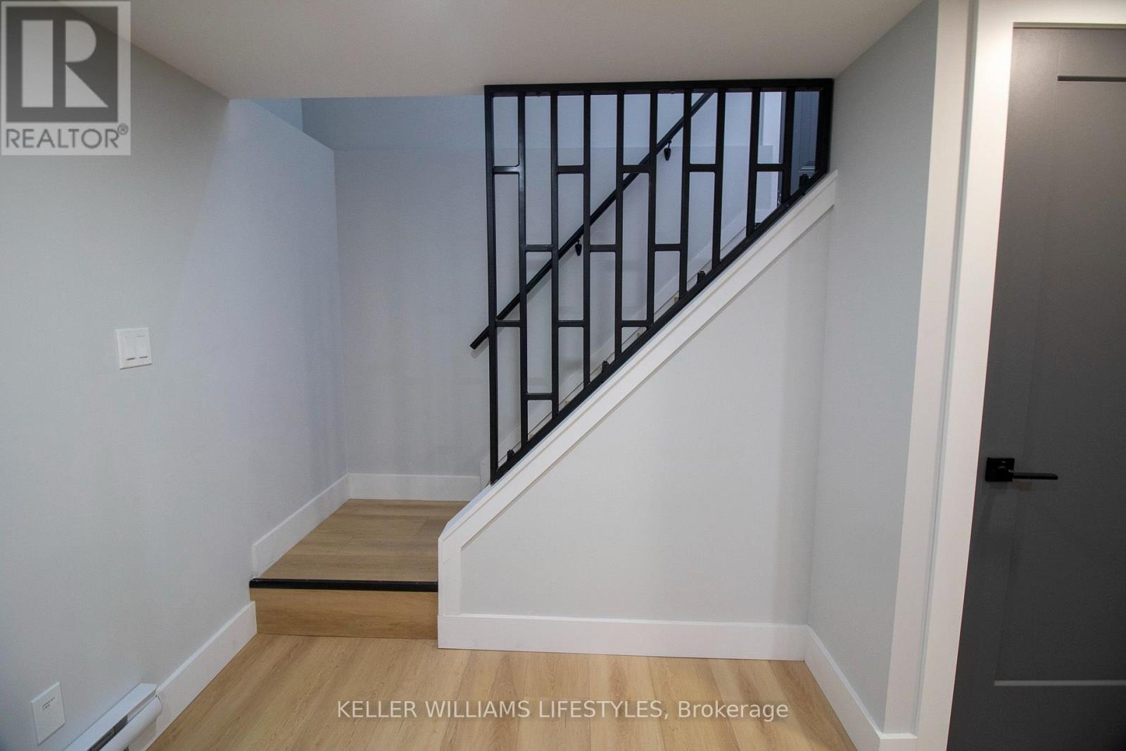 LOWER - 179 BURNSIDE DRIVE, London East (East I) — photo 5
