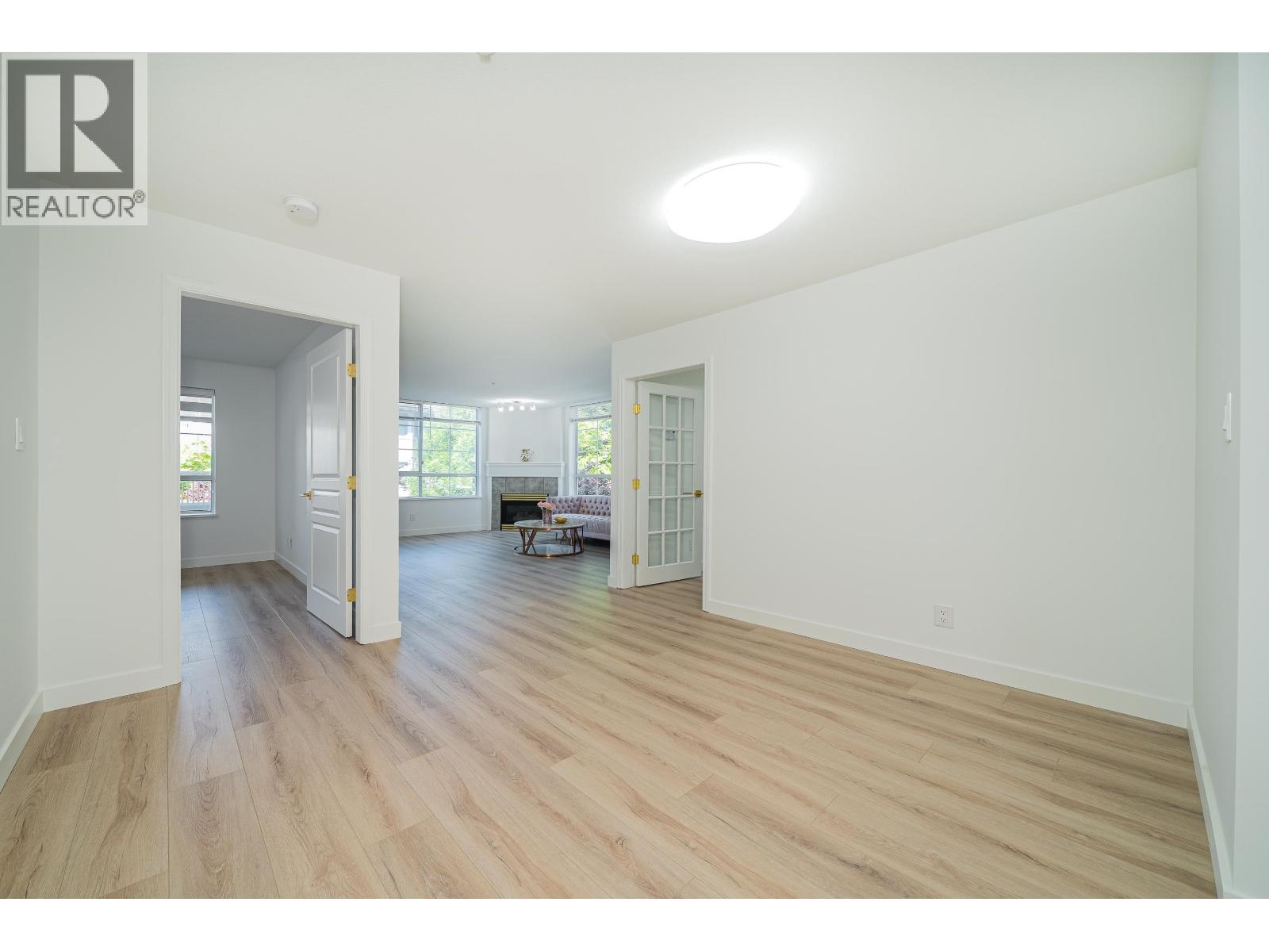 211 7117 ANTRIM AVENUE, Burnaby - Image 1