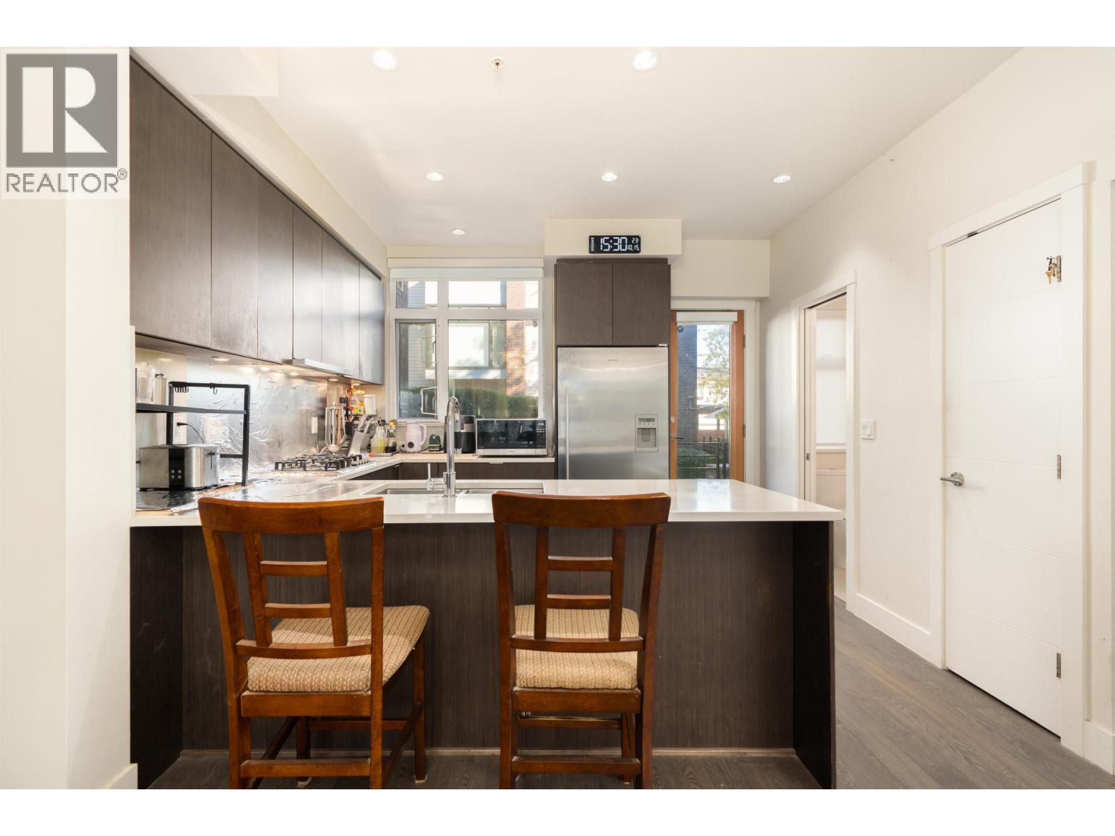 Photo of 6190 OAK STREET 7