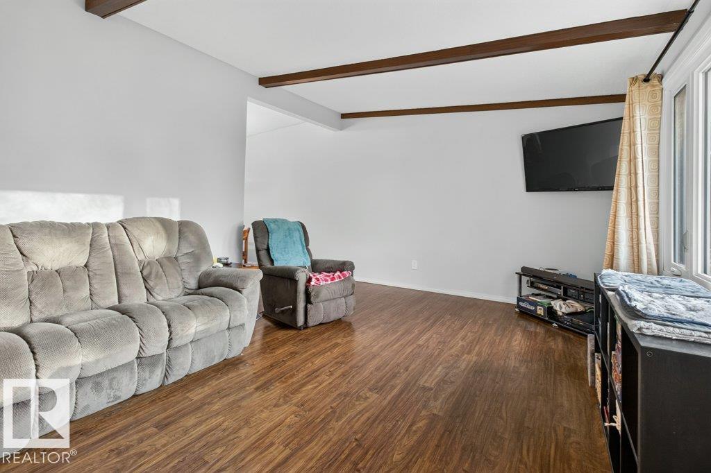 9120 92 Avenue, photo 11