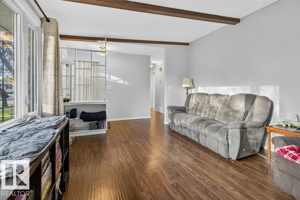 9120 92 Avenue, photo 13