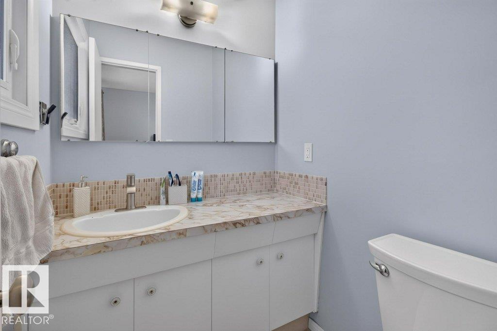 9120 92 Avenue, photo 27