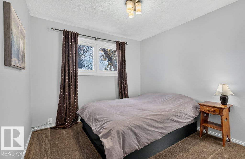 9120 92 Avenue, photo 29