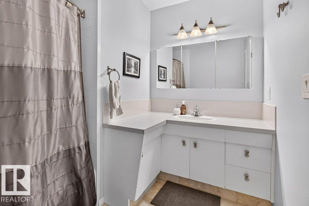 9120 92 Avenue, photo 34