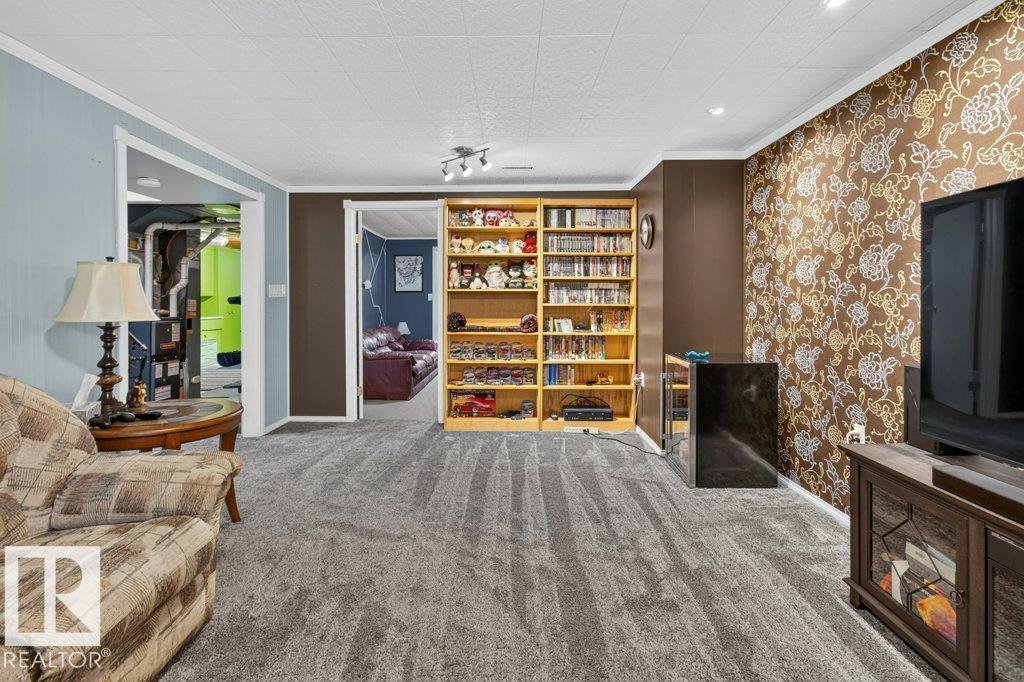 9120 92 Avenue, photo 46