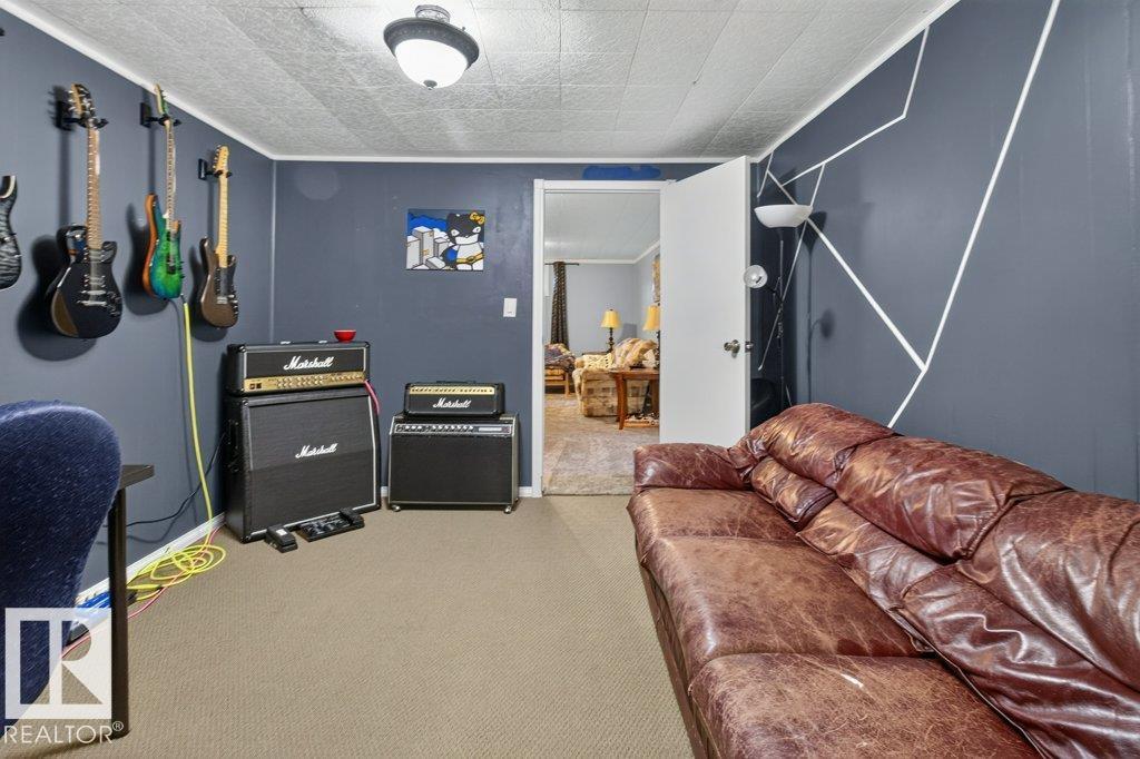 9120 92 Avenue, photo 52
