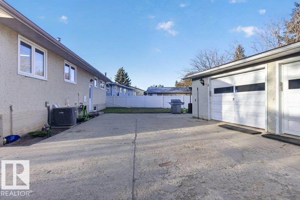 9120 92 Avenue, photo 59