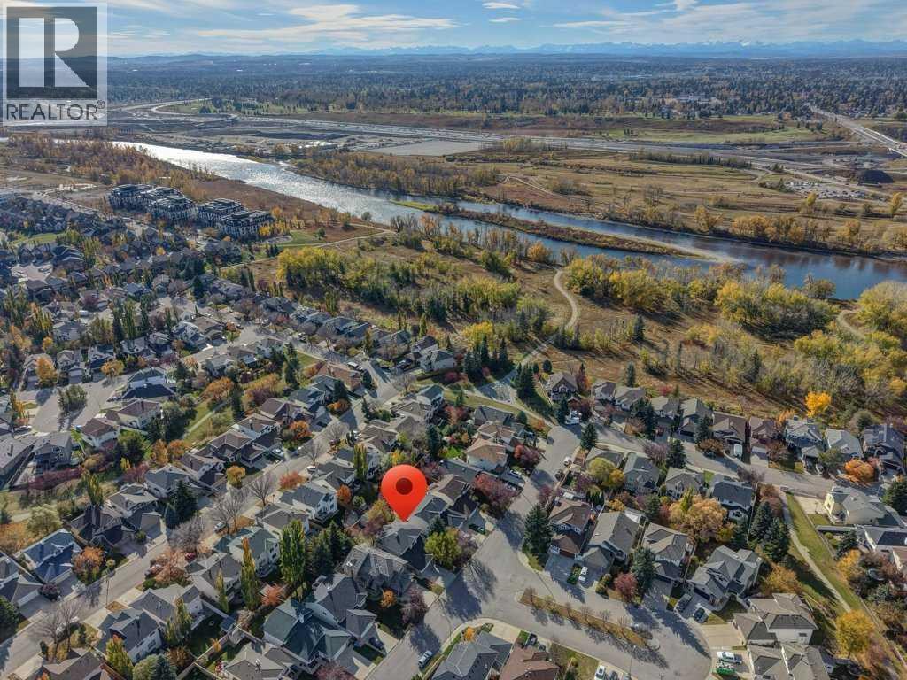 212 Riverview Close SE photo 4