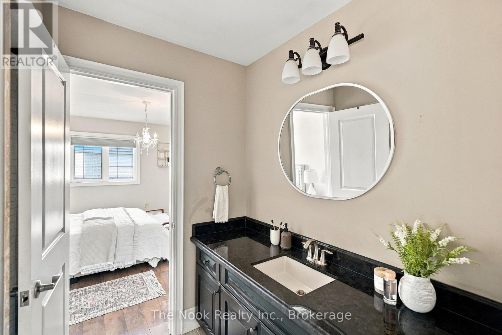 39 Serene Court, Whitby, ON photo 24
