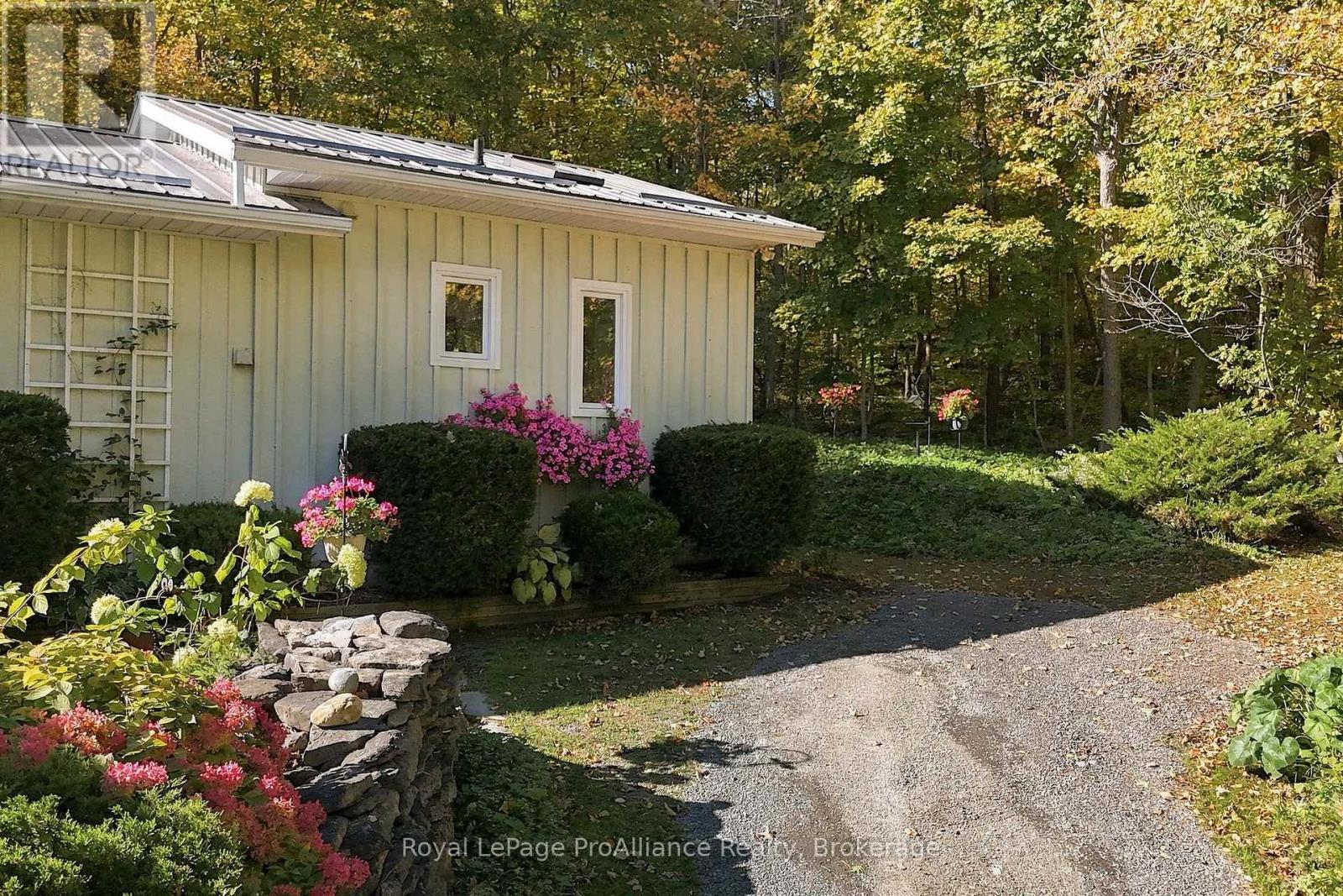 487 Morrison Point Road, Prince Edward County, ON photo 33