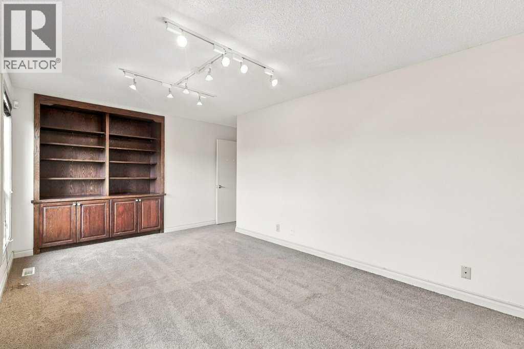 Listing photo – 81 Oberlin Avenue, Red Deer