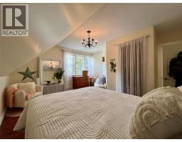 2070 Riverside Avenue, Trail, BC V1R3Z4 Photo 23