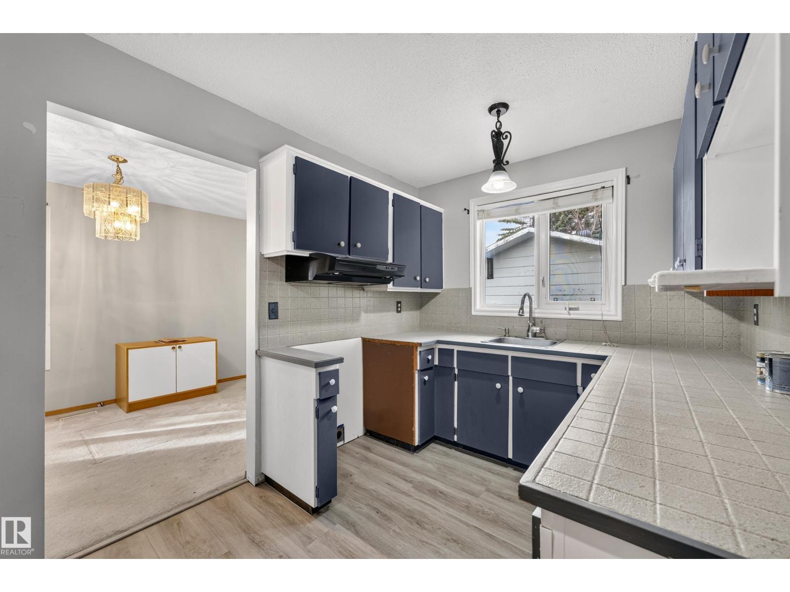 119 Main Boulevard, photo 16