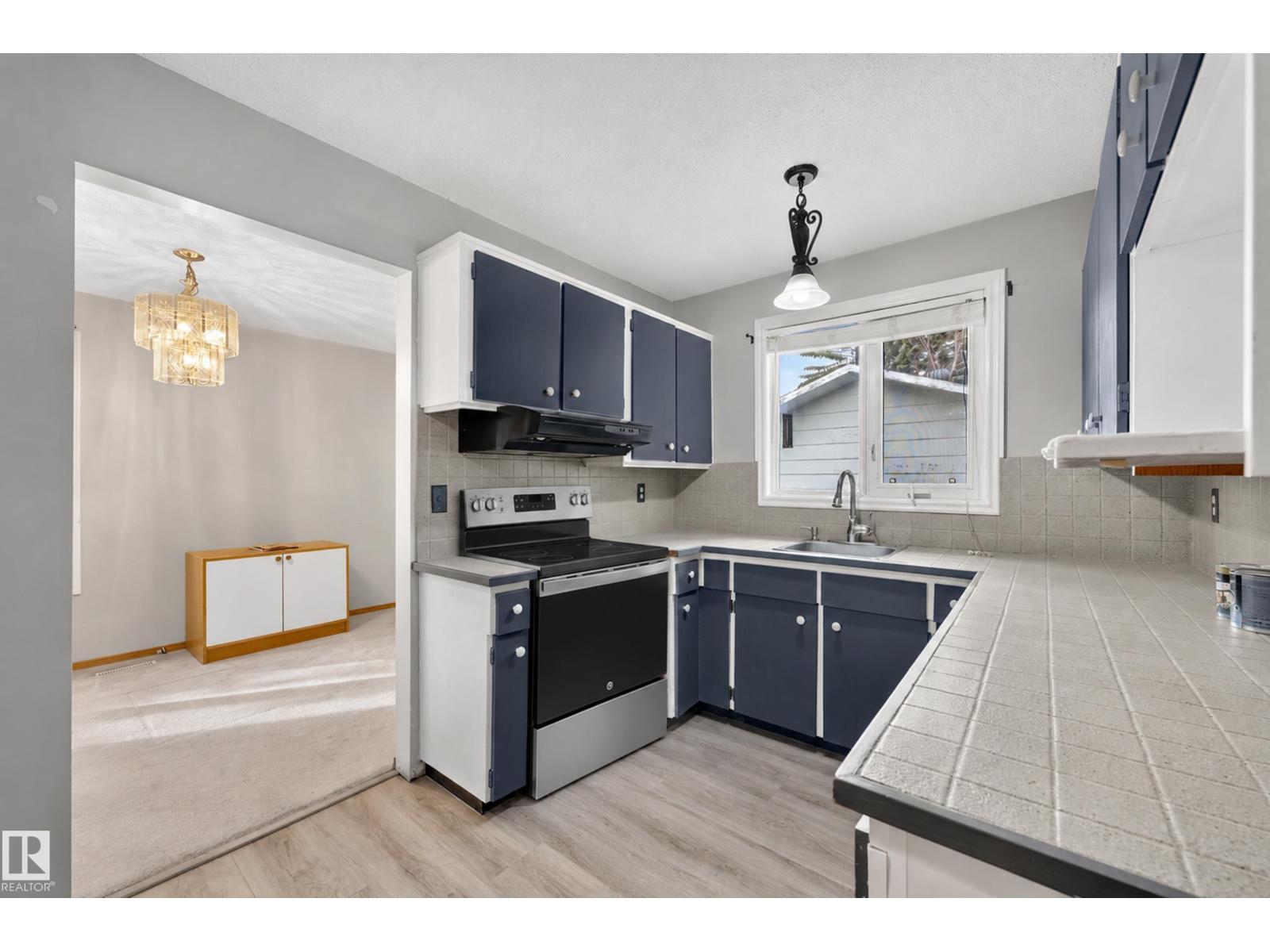 119 Main Boulevard, photo 17