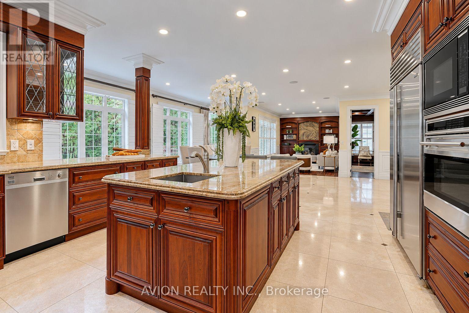 28 Tally Lane, Toronto, ON photo 18
