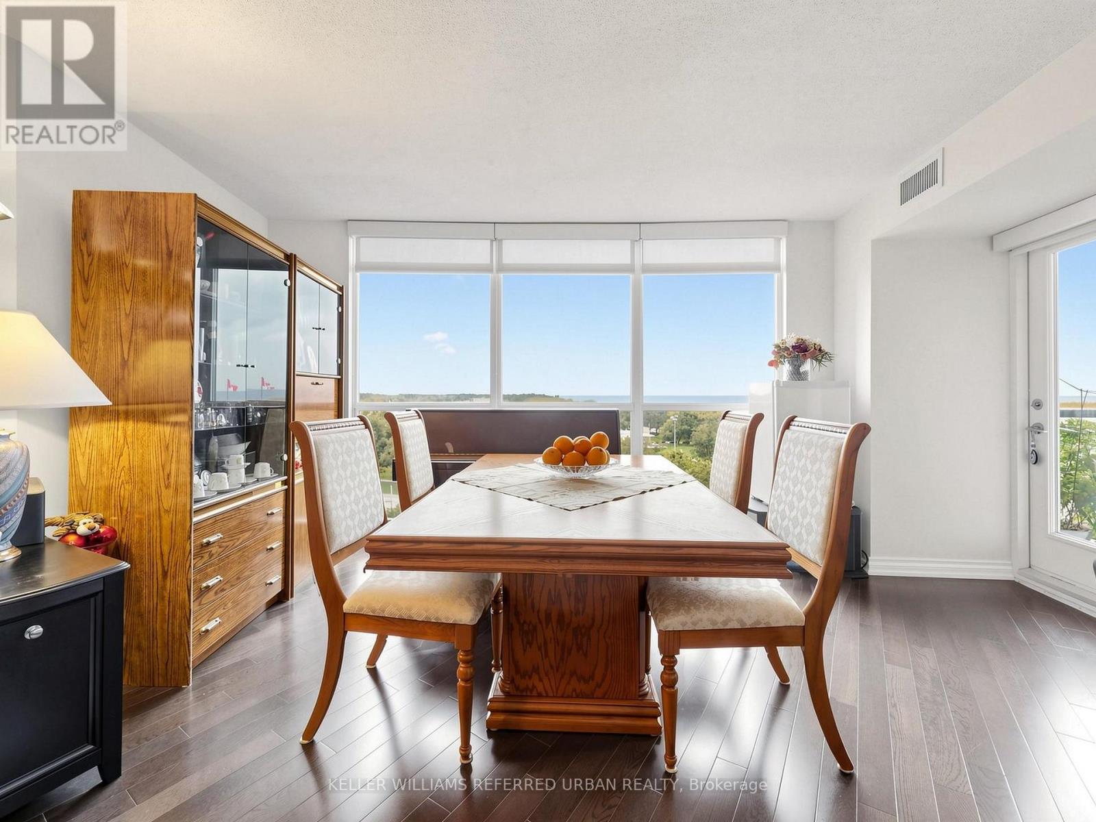 1009- 219 Fort York Boulevard, Toronto, ON photo 12