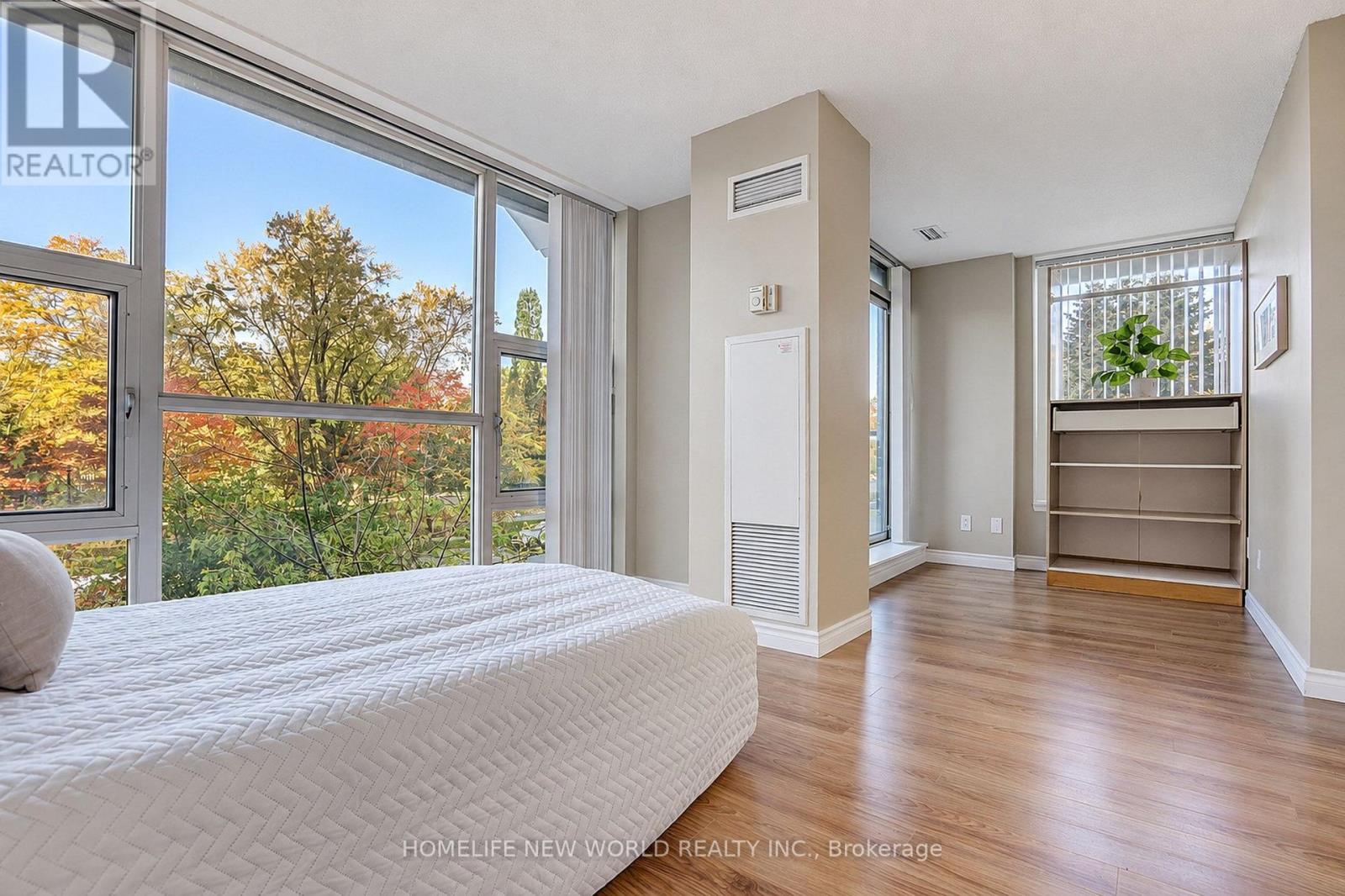 111- 233 Beecroft Road, Toronto, ON photo 32