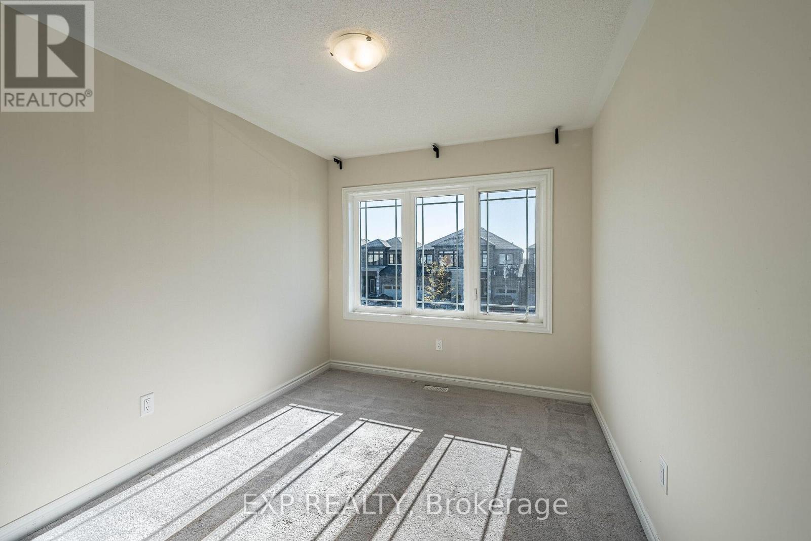 1186 Rexton Drive, Oshawa, ON photo 14