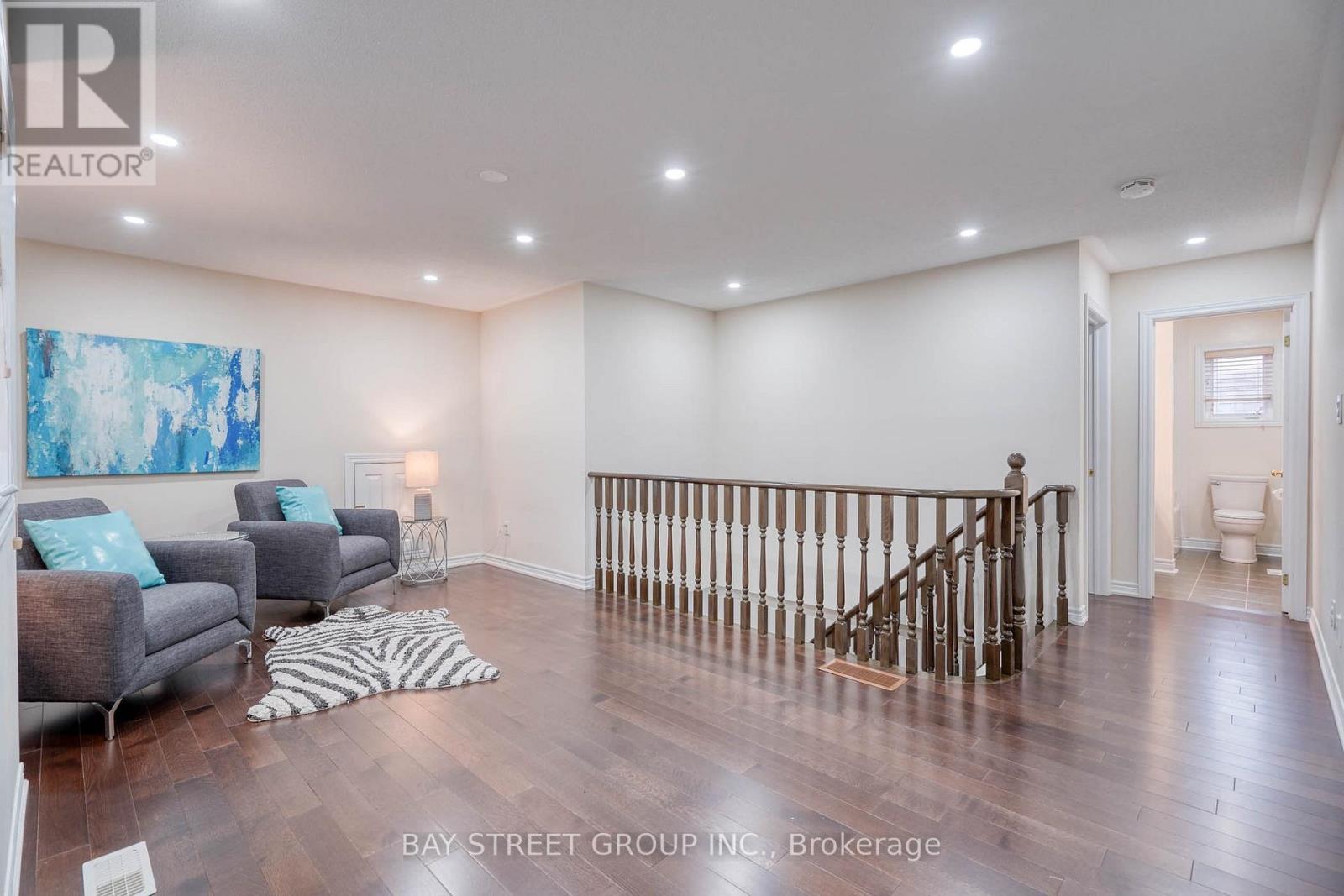 82 PRINCE OF WALES DRIVE - 24