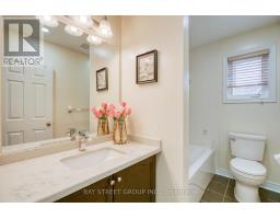 82 Prince Of Wales Drive, Markham, ON L6C0K2 Photo 32