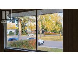 Family room - 4815 Verona Drive Nw, Calgary, AB T3A0P5 Photo 7