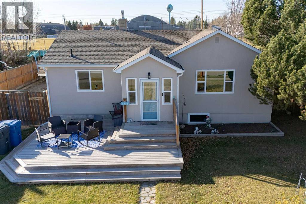 Photo of 5312 50 Street, Eckville