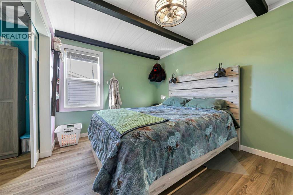 Listing photo – 5312 50 Street, Eckville