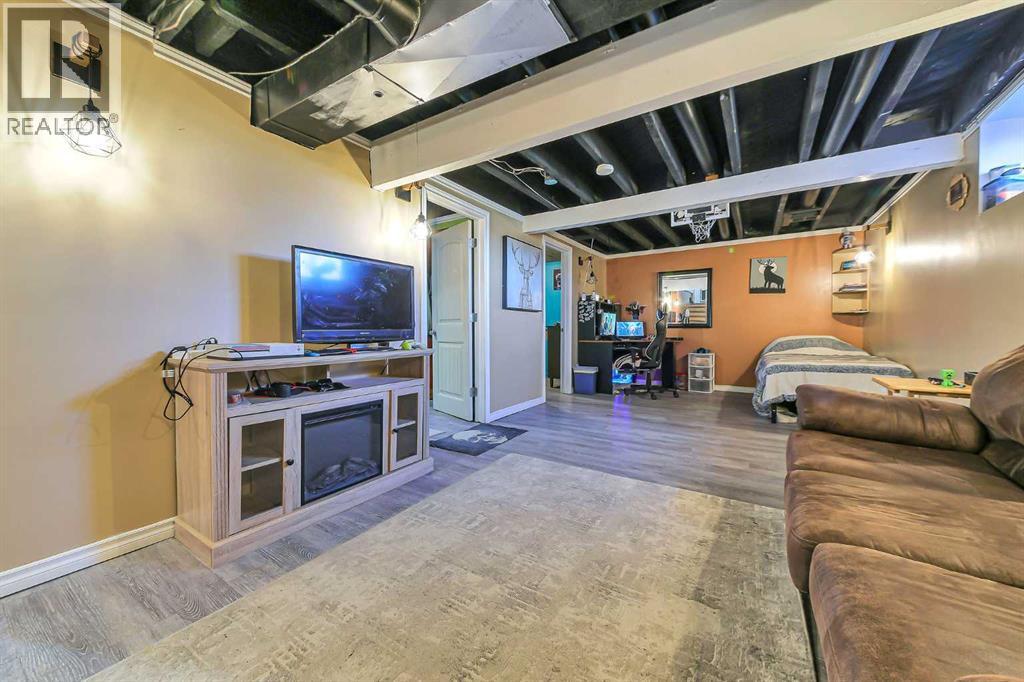Listing photo – 5312 50 Street, Eckville