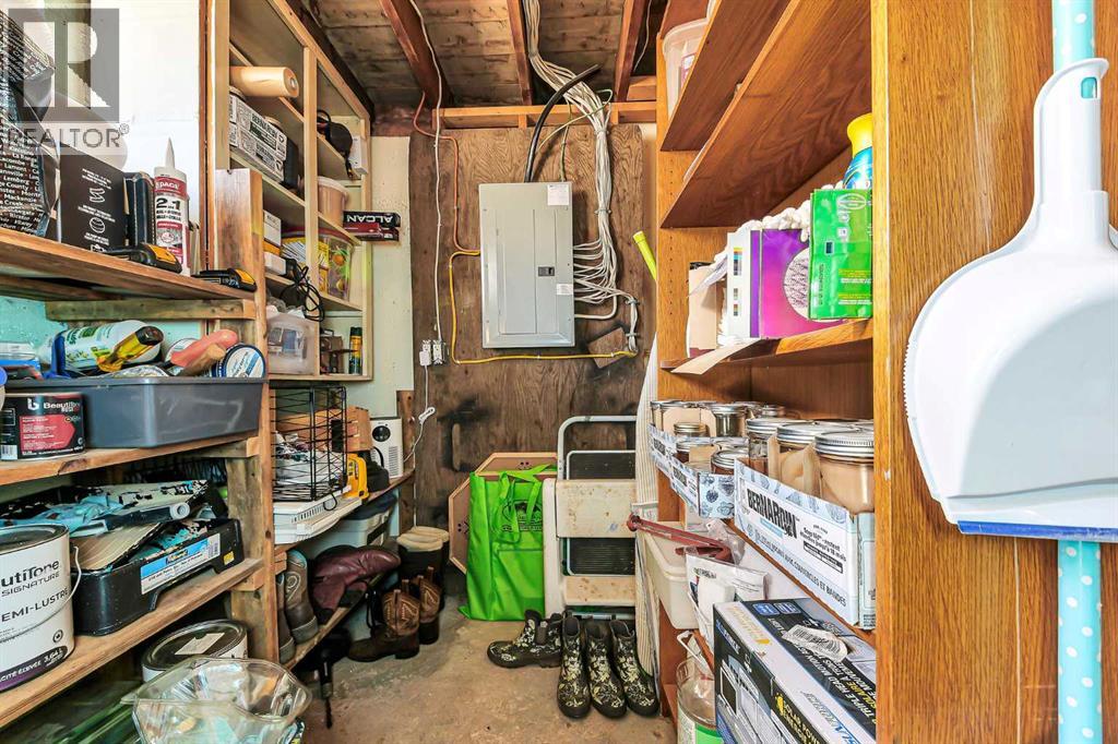 Listing photo – 5312 50 Street, Eckville