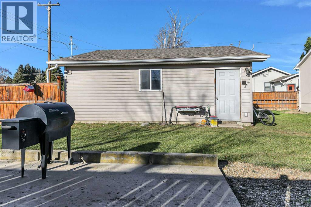 Listing photo – 5312 50 Street, Eckville