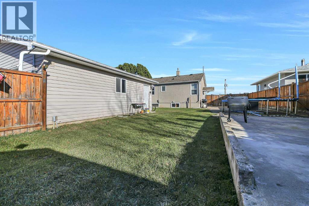 Listing photo – 5312 50 Street, Eckville