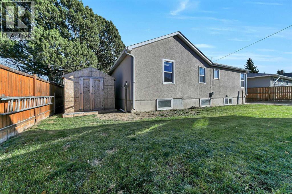 Listing photo – 5312 50 Street, Eckville