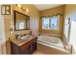 Liu Acreage, Estevan Rm No  5, SK S4A0T8 Photo 20