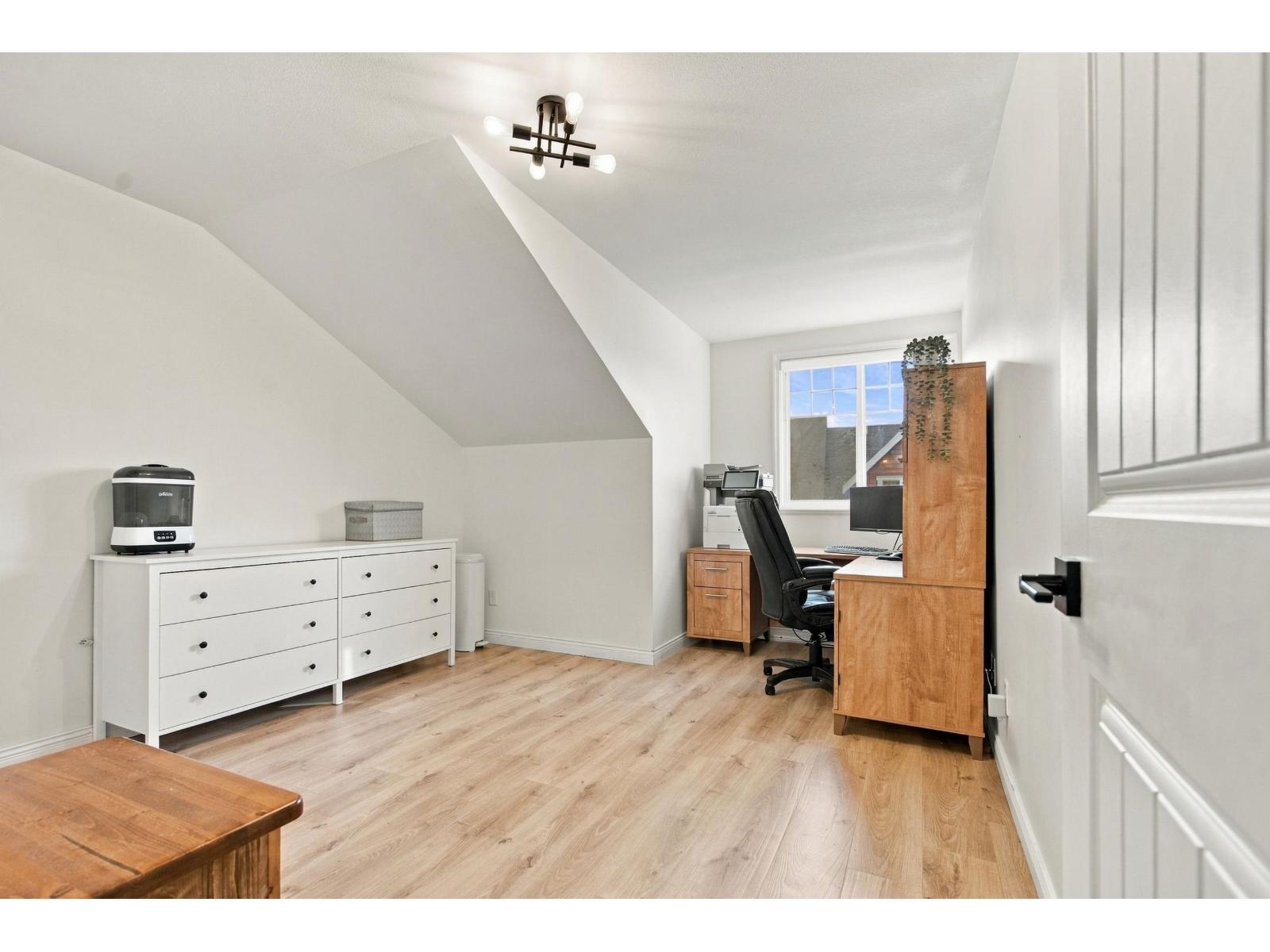 Photo of 14 46808 HUDSON ROAD, Promontory 28