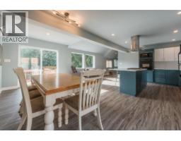 1646 Grandview Road, Gibsons, BC V0N1V5 Photo 7