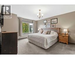 5pc Bathroom - 32 Cranarch Bay Se, Calgary, AB T3M0W6 Photo 20