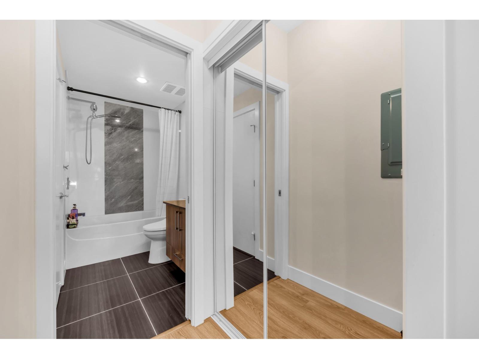 Photo of C211 20211 66 AVENUE 16